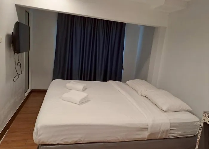 Nantra Ploenchit Hotel